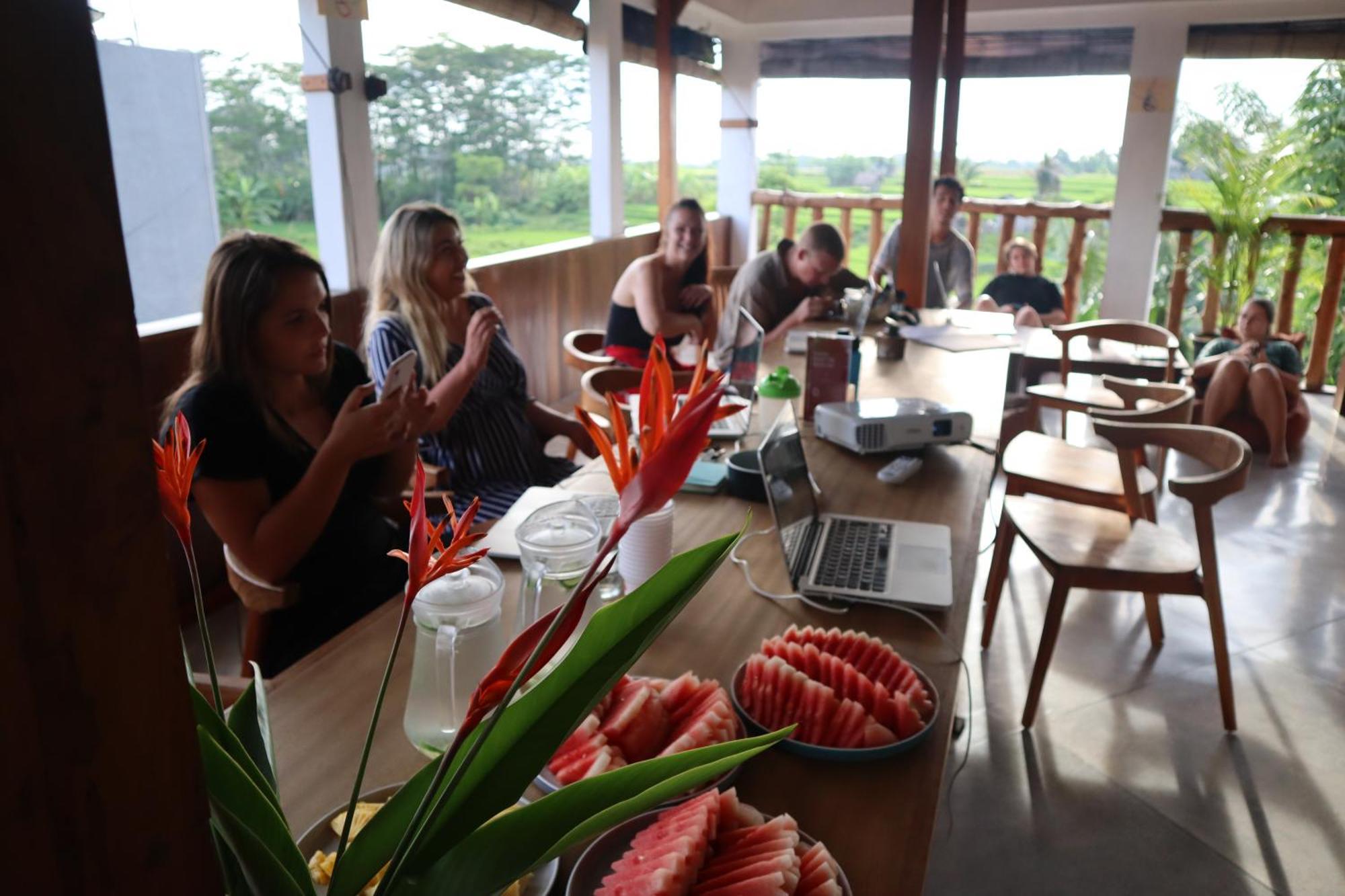 Draper Startup House For Entrepreneurs Hotell Canggu Exteriör bild
